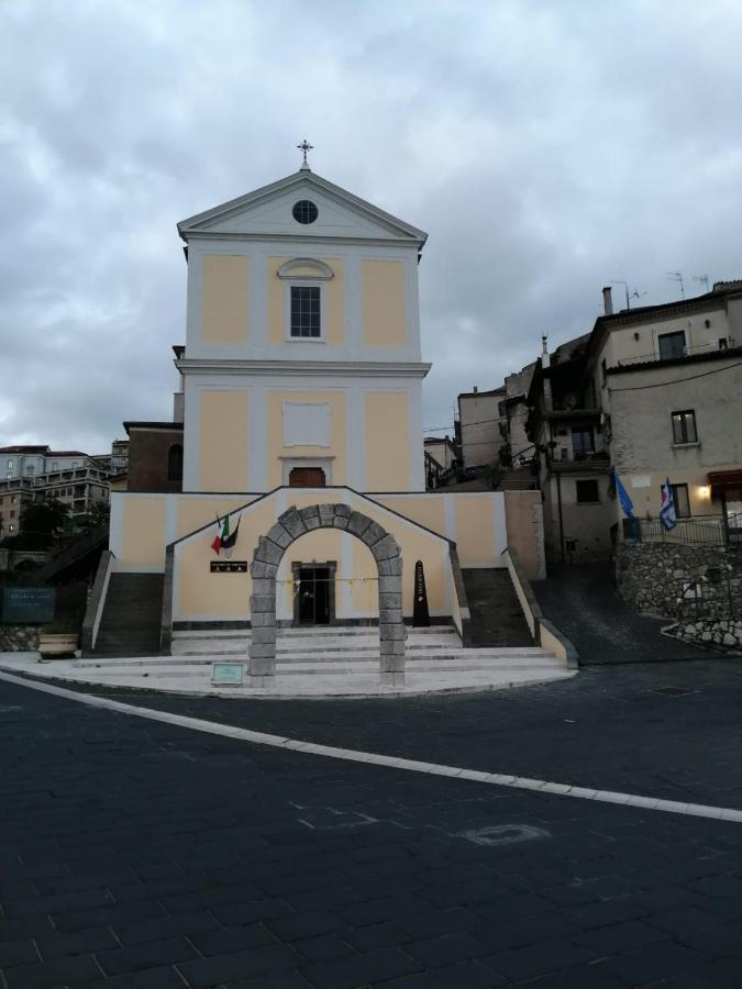 I Trecento Hotel Padula Exterior foto